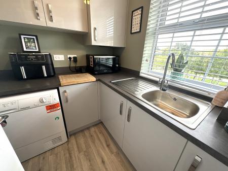 4 bedroom Detached house for sale in Hargate Lane, Newton Solney, Burton-on-Trent, DE15