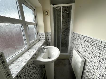 5 bedroom Detached house for sale in Hevea Road, Burton-on-Trent, DE13