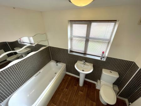 5 bedroom Detached house for sale in Hevea Road, Burton-on-Trent, DE13