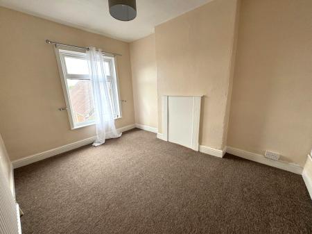 2 bedroom End of terrace house for sale in High Street, Newhall, Swadlincote, Derbyshire, DE11