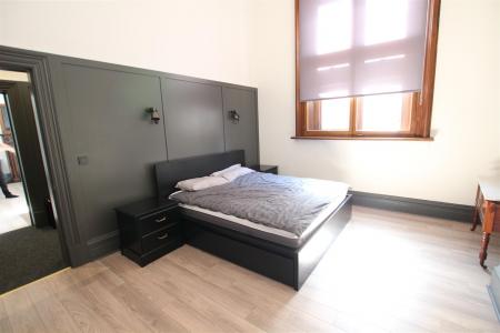 1 bedroom Flat for sale in High Street, Burton-on-Trent, DE14