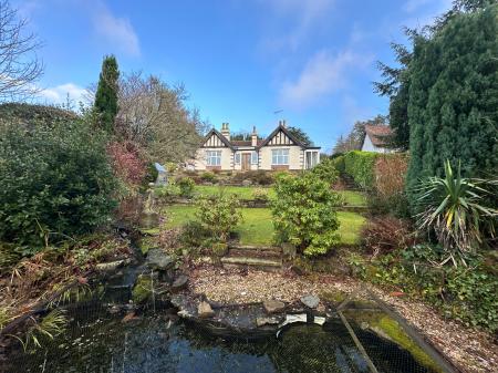 4 bedroom Detached bungalow for sale in Highfield Drive, Burton-on-Trent, DE15