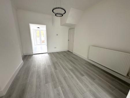 2 bedroom Terraced House for sale in Main Street, Stapenhill, Burton-on-Trent, DE15