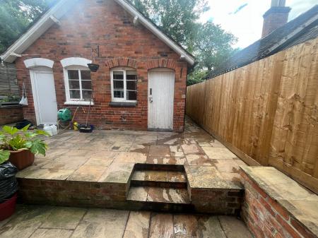 1 bedroom Cottage for sale in Main Street, Tatenhill, Burton-on-Trent, DE13