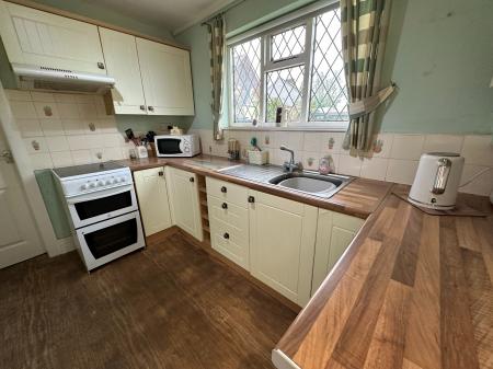 2 bedroom Detached house for sale in Mount Pleasant Road, Swadlincote, DE11