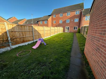 4 bedroom Town house for sale in Panama Road, Burton-on-Trent, DE13