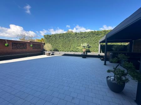 5 bedroom Detached house for sale in Sidings Drive, Drakelow, Burton-on-Trent, DE15