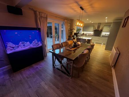 5 bedroom Detached house for sale in Sidings Drive, Drakelow, Burton-on-Trent, DE15