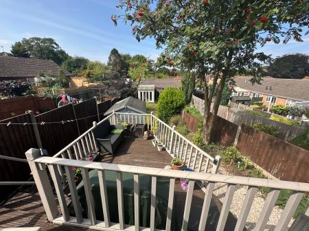 4 bedroom Semi-detached house for sale in Stanton Road, Stapenhill, Burton-on-Trent, DE15