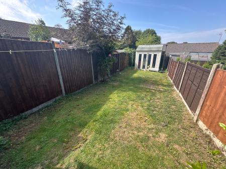 4 bedroom Semi-detached house for sale in Stanton Road, Stapenhill, Burton-on-Trent, DE15