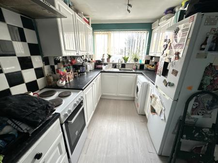 4 bedroom Semi-detached house for sale in Stanton Road, Stapenhill, Burton-on-Trent, DE15