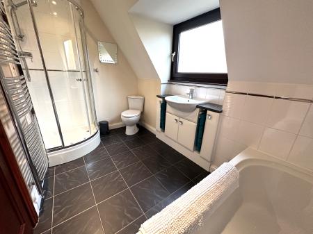 4 bedroom Detached house for sale in Stubby Lane, Draycott in the Clay, Derby, DE6