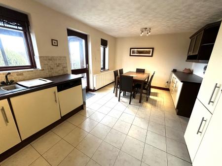 4 bedroom Detached house for sale in Stubby Lane, Draycott in the Clay, Derby, DE6