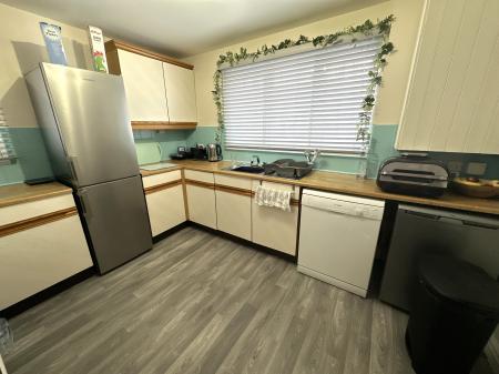 2 bedroom Detached house for sale in The Green, Stretton, Burton-on-Trent, DE13