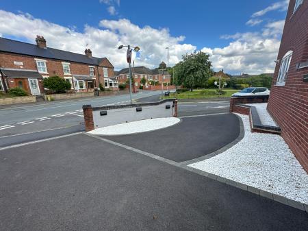 2 bedroom Detached house for sale in The Green, Stretton, Burton-on-Trent, DE13