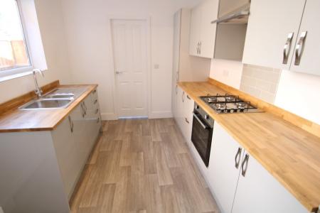 2 bedroom Terraced House to let in Long Street, Burton-On-Trent, DE15