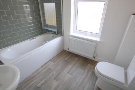 2 bedroom Terraced House to let in Long Street, Burton-On-Trent, DE15