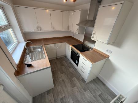 2 bedroom Terraced House to let in Stanton Road, Burton-On-Trent, DE15