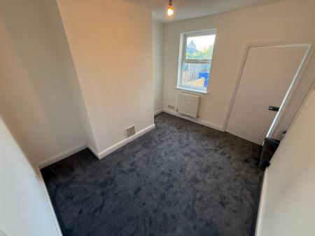 2 bedroom Terraced House to let in Stanton Road, Burton-On-Trent, DE15
