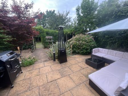 4 bedroom Detached house for sale in Alexandra Road, Burton-on-Trent, DE15