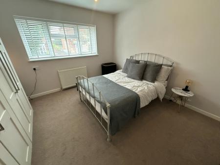 4 bedroom Detached house for sale in Alexandra Road, Burton-on-Trent, DE15