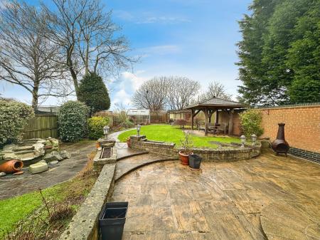 4 bedroom Detached house for sale in Beamhill Road, Anslow, Burton-on-Trent, DE13