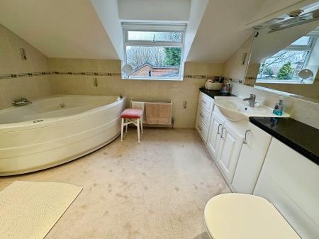 4 bedroom Detached house for sale in Beamhill Road, Anslow, Burton-on-Trent, DE13