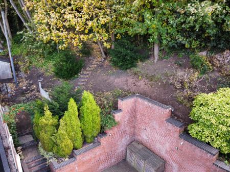 3 bedroom Character Property for sale in Bearwood Hill Road, Winshill, Burton-on-Trent, DE15