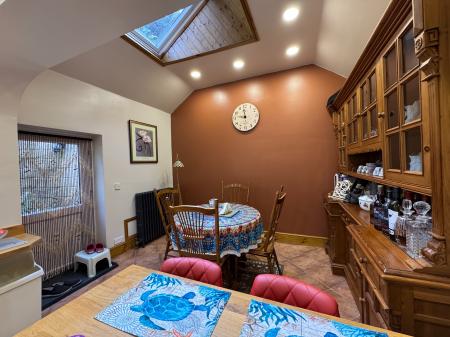 3 bedroom Character Property for sale in Bearwood Hill Road, Winshill, Burton-on-Trent, DE15