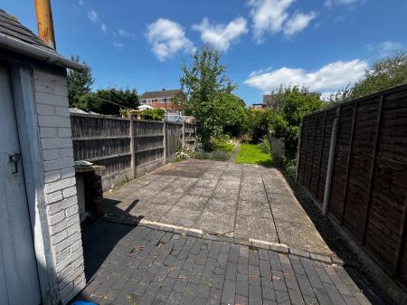 2 bedroom Terraced House for sale in Belvedere Road, Burton-Upon-Trent, DE13