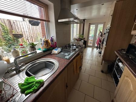 2 bedroom Terraced House for sale in Blackpool Street, Burton-on-Trent, DE14