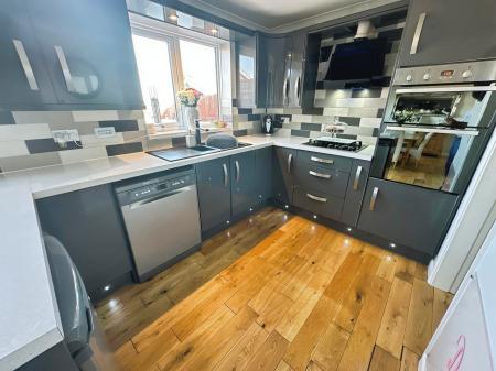 4 bedroom Detached house for sale in Blueberry Way, Woodville, Swadlincote, DE11