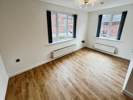 2 bedroom Flat for sale in Caroline Court, Burton-on-Trent, DE14