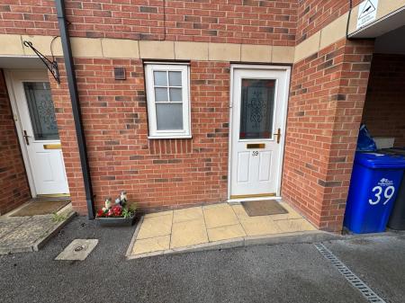 Caroline Court, Burton-on-Trent, DE14