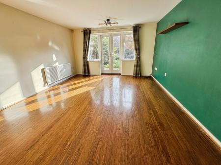 3 bedroom Town house for sale in Caroline Court, Burton-on-Trent, DE14