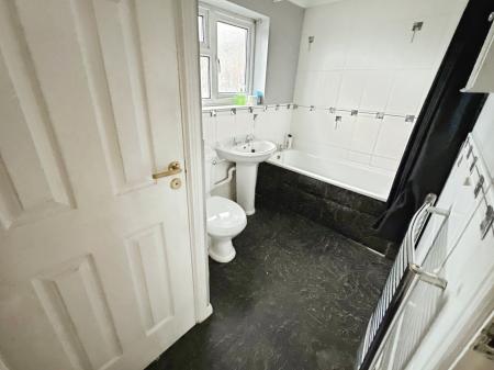 3 bedroom Detached house for sale in Cricketers Close, Burton-on-Trent, DE15