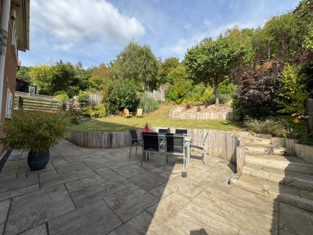 4 bedroom Detached house for sale in Derwent Road, Brizlincote Valley, Burton-on-Trent, DE15