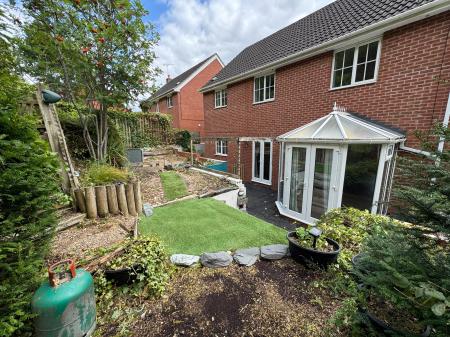 4 bedroom Detached house for sale in Derwent Road, Brizlincote Valley, Burton-on-Trent, DE15