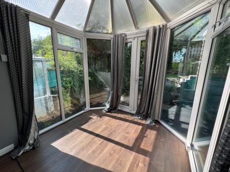 4 bedroom Detached house for sale in Derwent Road, Brizlincote Valley, Burton-on-Trent, DE15