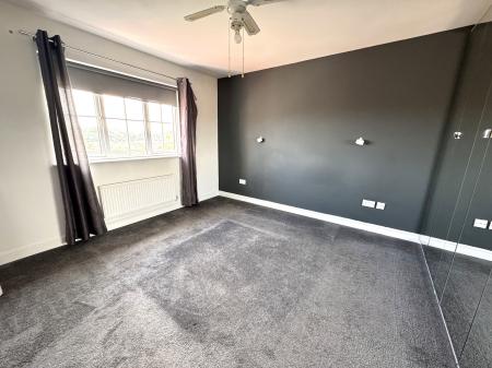 4 bedroom Detached house for sale in Derwent Road, Brizlincote Valley, Burton-on-Trent, DE15