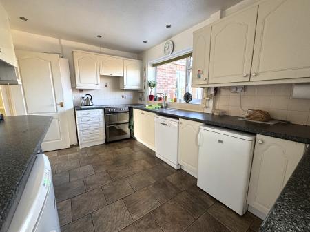 2 bedroom Semi-detached bungalow for sale in Faversham Road, Burton-on-Trent, DE13