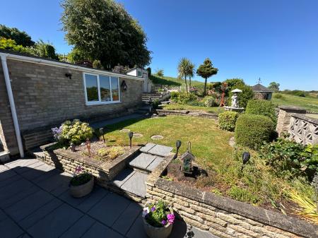 2 bedroom Detached bungalow for sale in Field Close, Burton-on-Trent, DE13