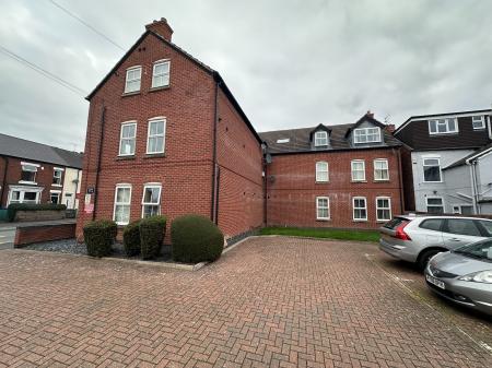 Florence Villas, Burton-on-Trent, DE13