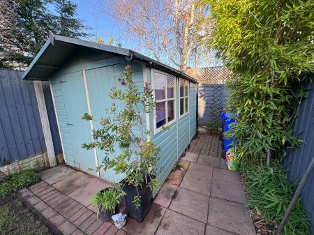 3 bedroom Terraced House for sale in Frederick Street, Stapenhill, Burton-on-Trent, DE15