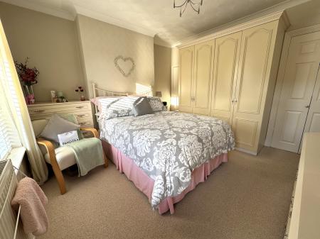 3 bedroom Terraced House for sale in Frederick Street, Stapenhill, Burton-on-Trent, DE15