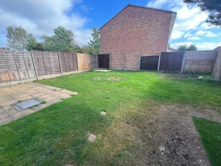 3 bedroom Semi-detached house for sale in Glamis Close, Stretton, Burton-on-Trent, DE13