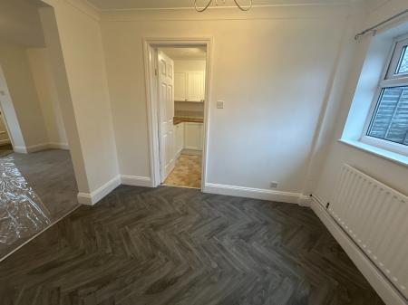 3 bedroom Semi-detached house for sale in Glamis Close, Stretton, Burton-on-Trent, DE13