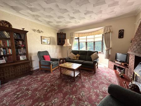 3 bedroom Bungalow for sale in Gresley Wood Road, Church Gresley, Swadlincote, DE11