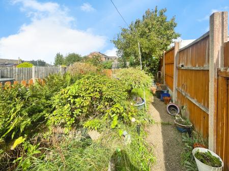 3 bedroom Terraced House for sale in Heath Road, Stapenhill, Burton-on-Trent, DE15