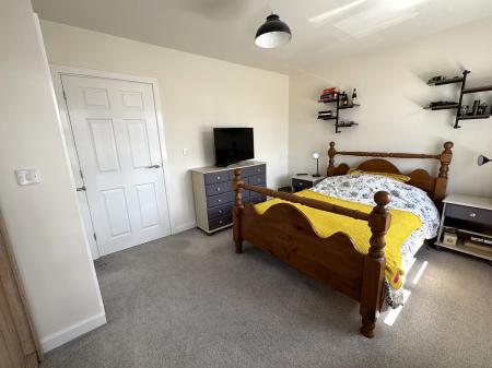 3 bedroom Semi-detached house for sale in Horse Chestnut Close, Newhall, Swadlincote, Derbyshire, DE11